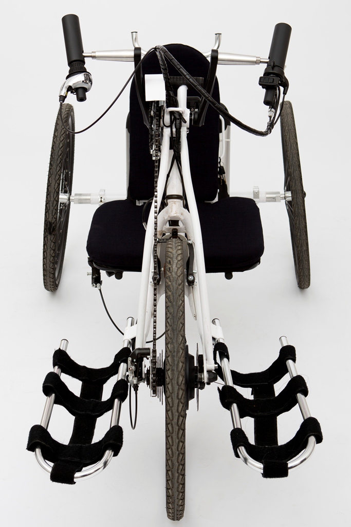 Handbike z&nbsp;čelního pohledu