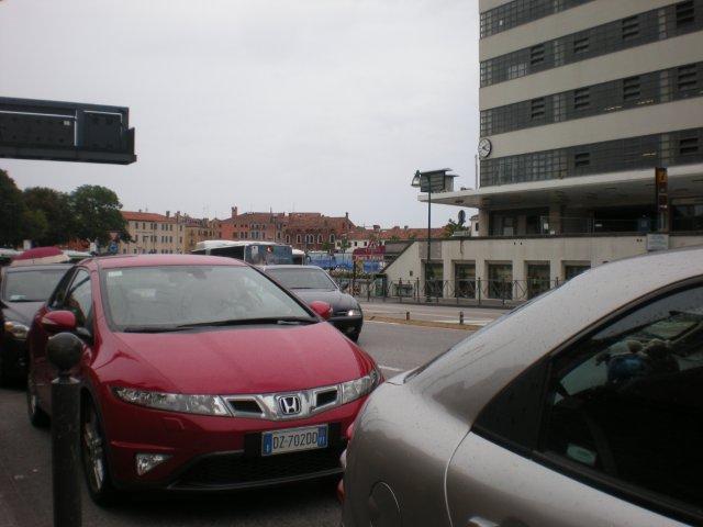 Parkování v&nbsp;Benátkách